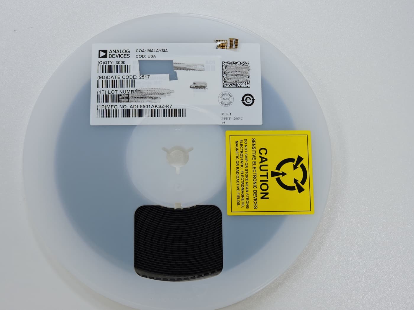 ADL5501AKSZ-R7 stock photo 1