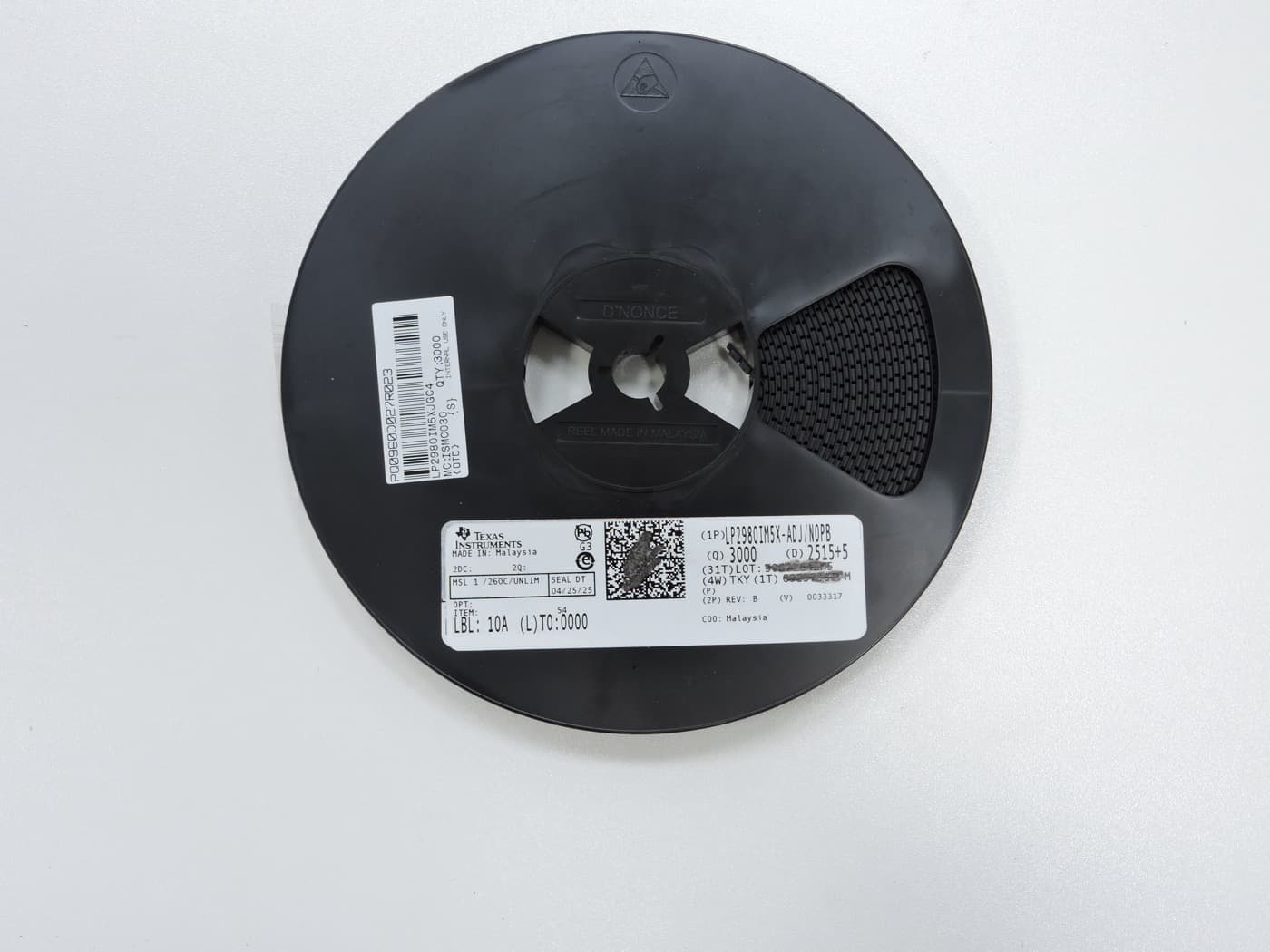 LP2980IM5X-ADJ stock photo 1